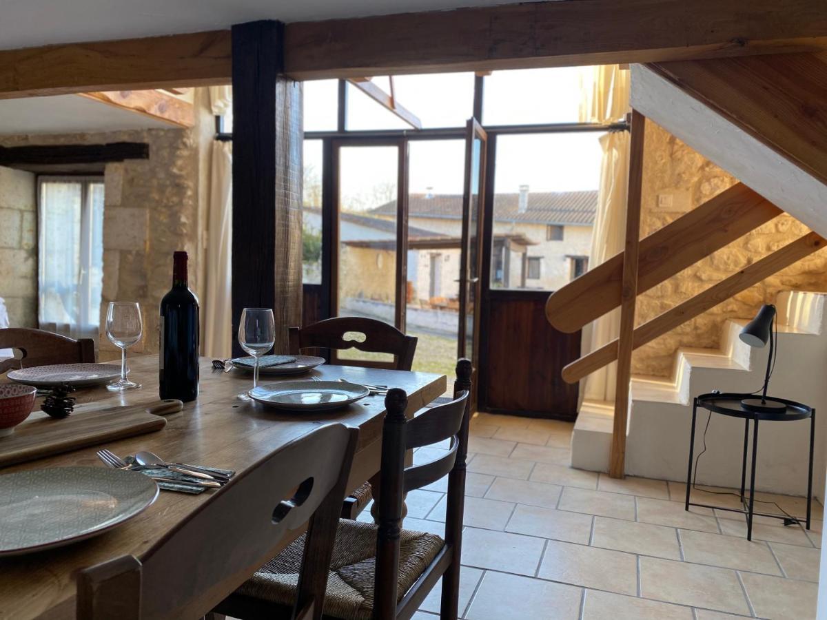 Metairie Des Gacheries Champagne-et-Fontaine Екстер'єр фото