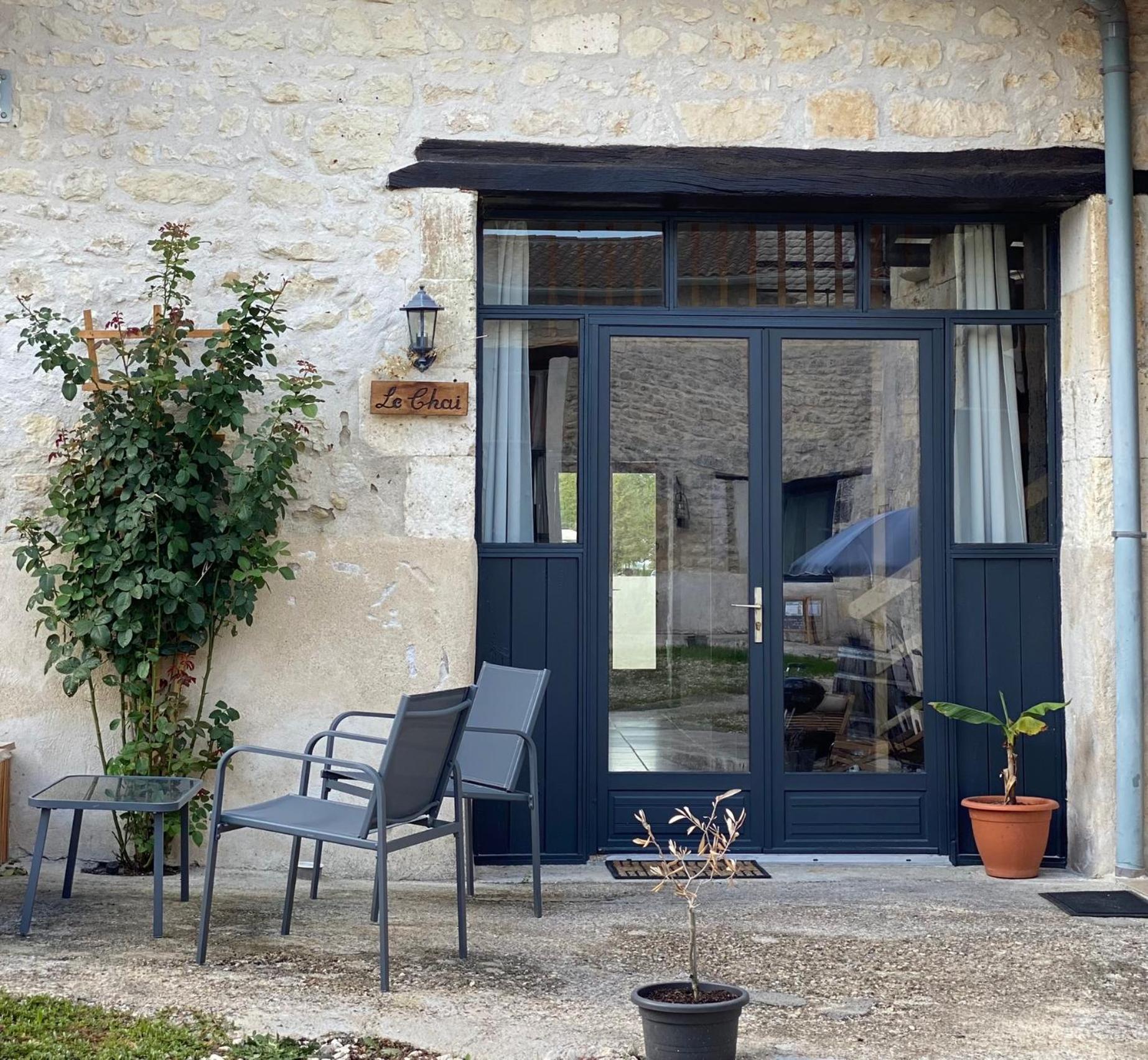 Metairie Des Gacheries Champagne-et-Fontaine Екстер'єр фото