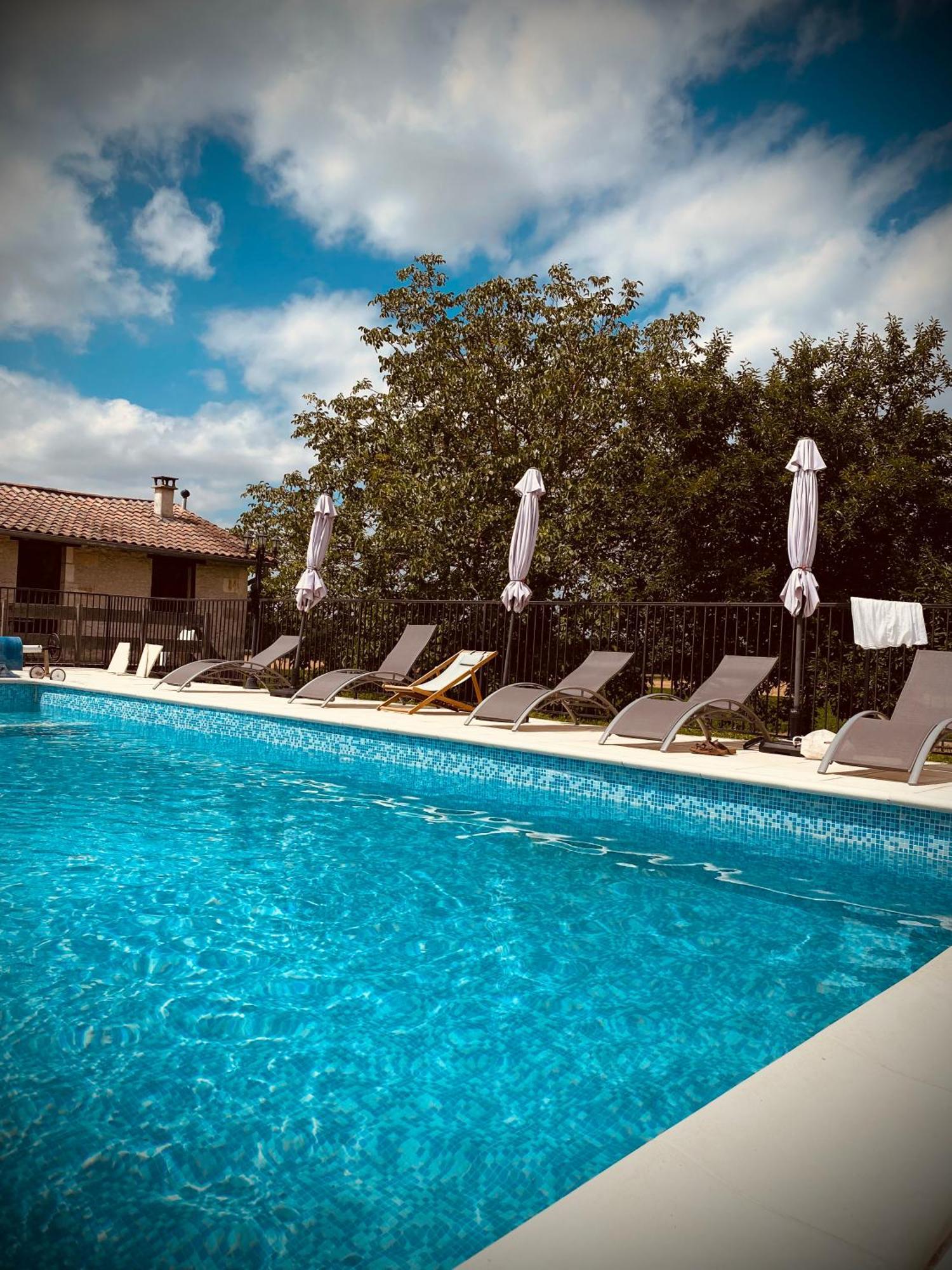 Metairie Des Gacheries Champagne-et-Fontaine Екстер'єр фото