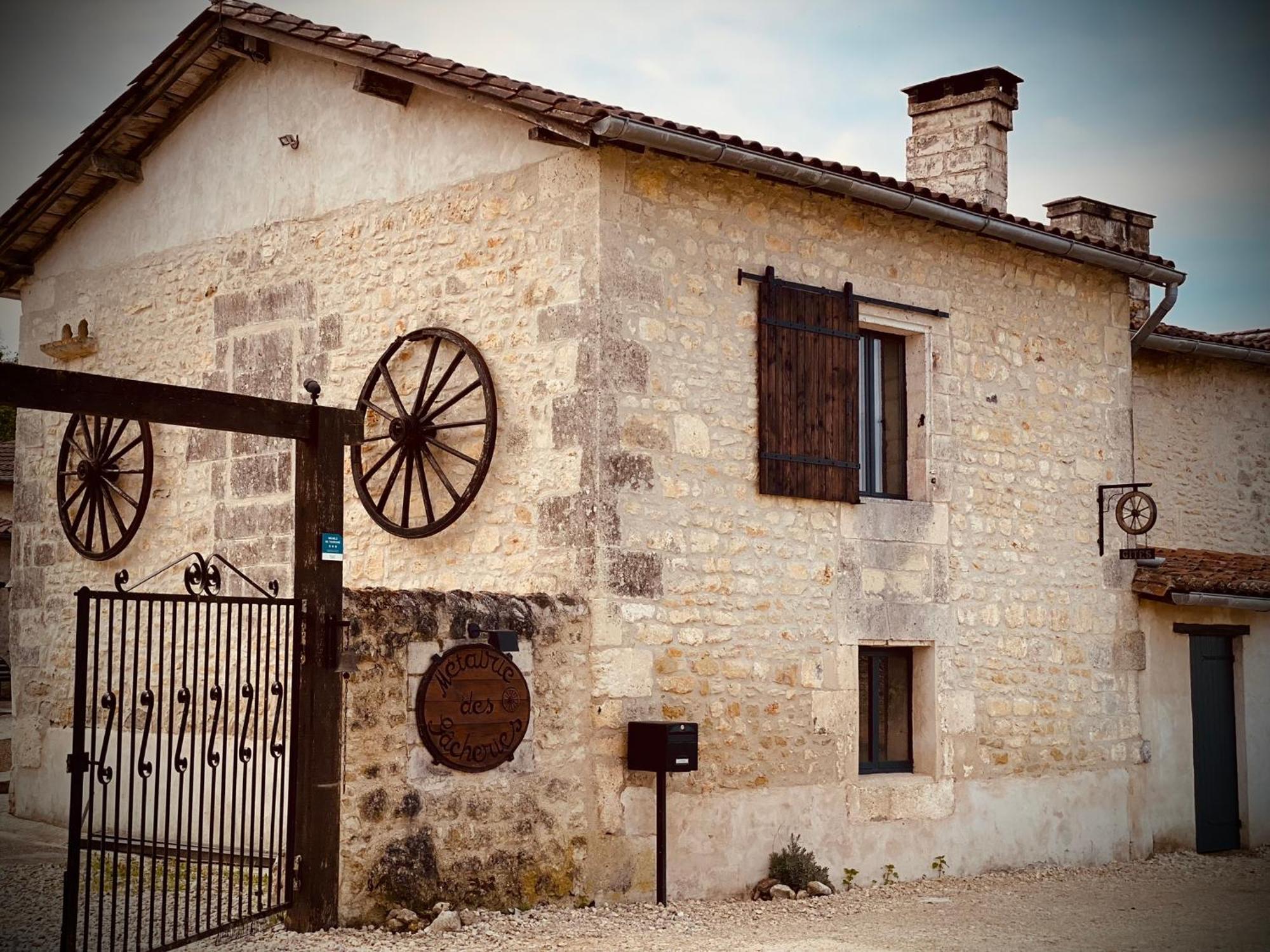 Metairie Des Gacheries Champagne-et-Fontaine Екстер'єр фото