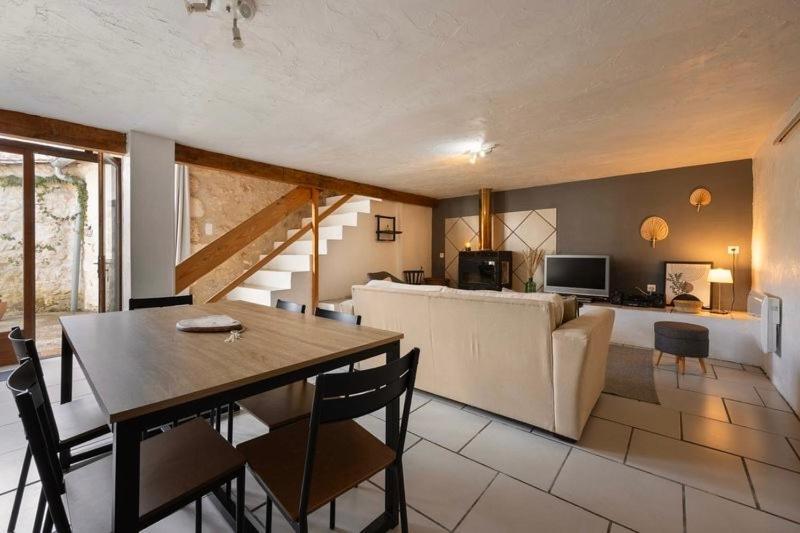 Metairie Des Gacheries Champagne-et-Fontaine Екстер'єр фото